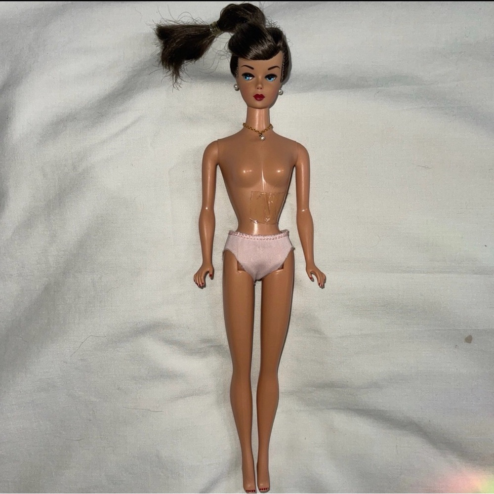 VTG Suburban Shopper Barbie Doll Collector’s Request Repro Swirl Ponytail